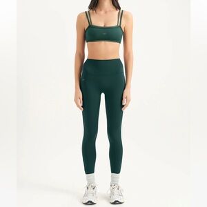 SET Active: Sportbody Nocturnal Leggings and Bra Set - Size Small, NWT